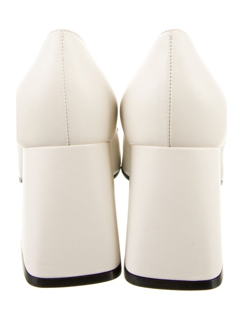 Gucci Leather Pumps