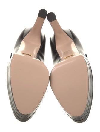Gucci Leather Pumps