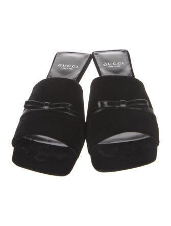 Gucci Velvet Bow Accents Slides