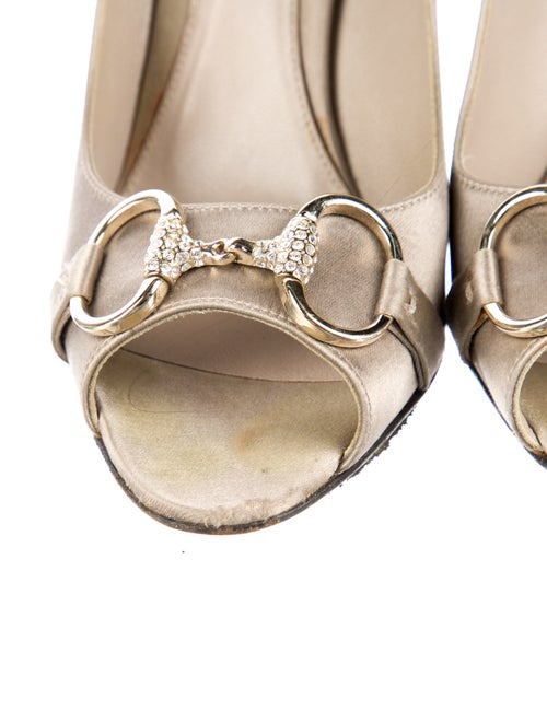 Gucci Horsebit Accent Satin Pumps