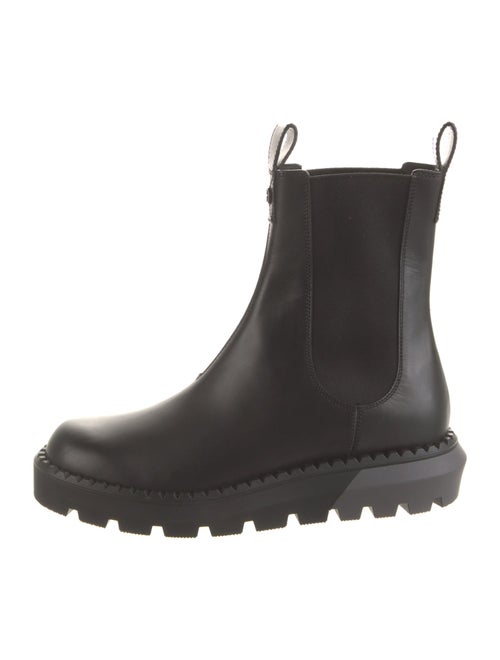 Gucci Leather Chelsea Boots