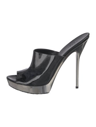 Gucci Hysteria Accent Patent Leather Slides