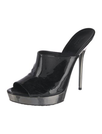 Gucci Hysteria Accent Patent Leather Slides