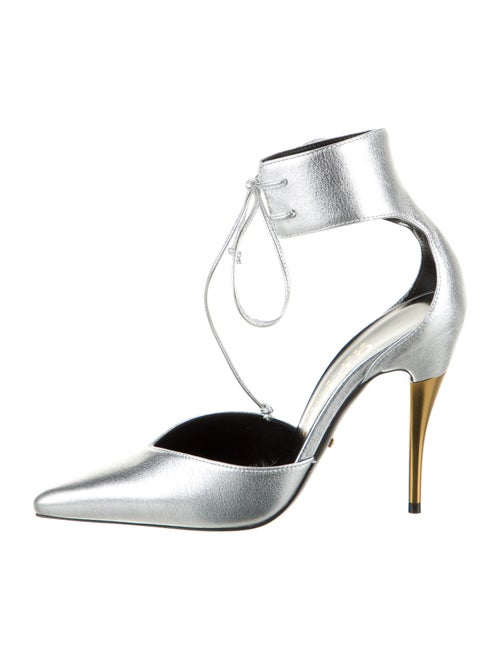 Gucci Leather Cutout Accent T-Strap Pumps