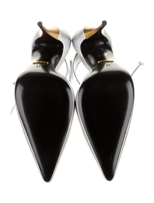 Gucci Leather Cutout Accent T-Strap Pumps