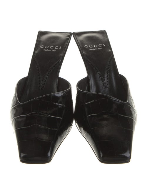 Gucci Interlocking G Logo Embossed Leather Mules