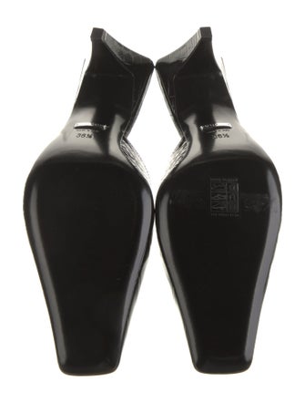 Gucci Interlocking G Logo Embossed Leather Mules