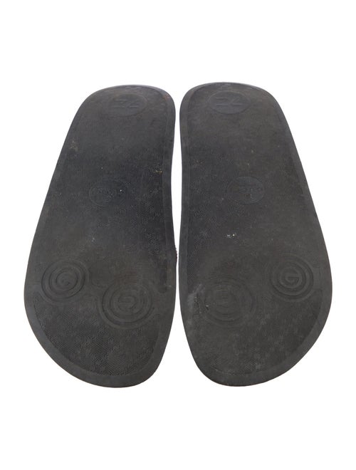 Gucci GG Supreme Slides