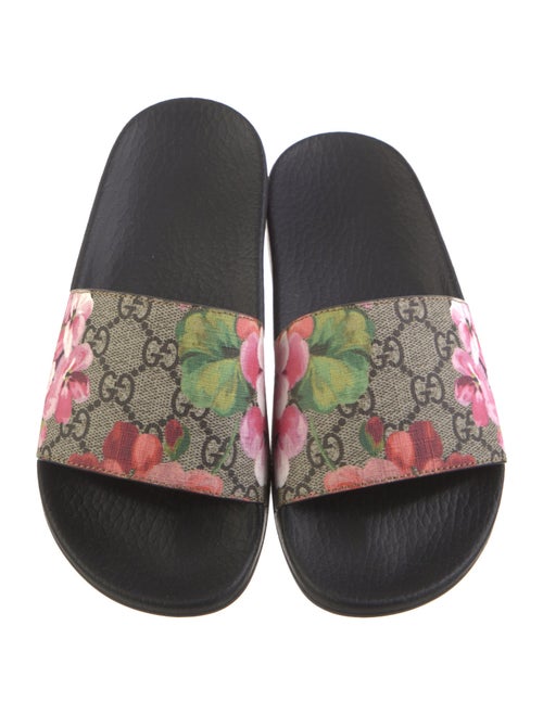 Gucci GG Supreme Slides