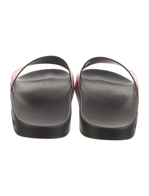 Gucci GG Supreme Slides