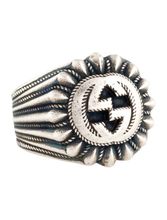 Gucci Interlocking GG Signet Ring