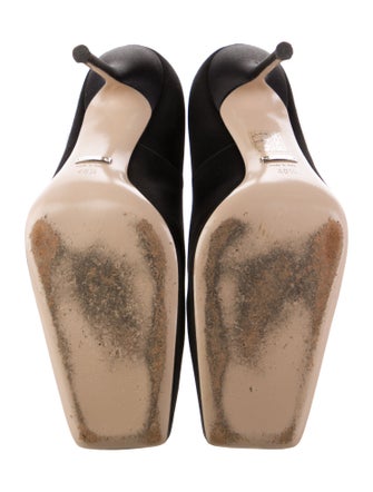 Gucci Dionysus Accent Satin Pumps