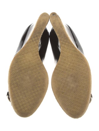 Gucci Horsebit Accent Patent Leather Pumps