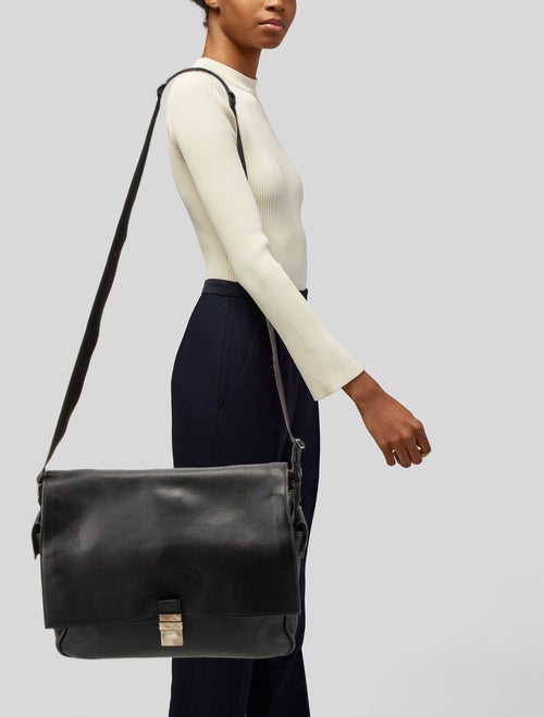 Gucci Leather Shoulder Bag