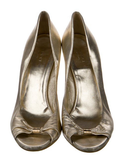 Gucci Leather Pumps