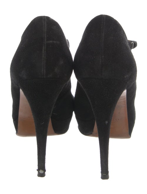 Gucci Suede T-Strap Pumps