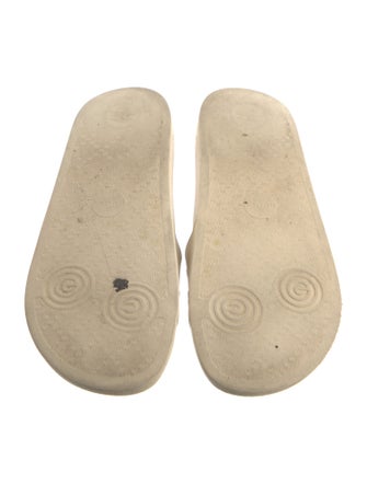 Gucci Interlocking G Logo Rubber Slides