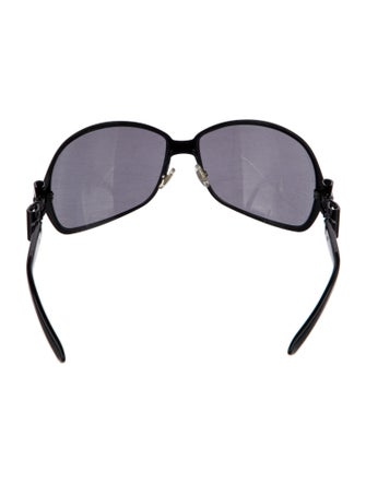 Gucci Oversize Tinted Sunglasses