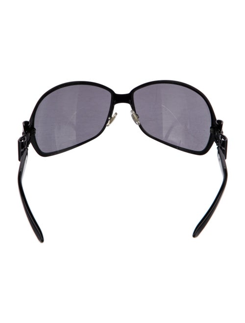 Gucci Oversize Tinted Sunglasses