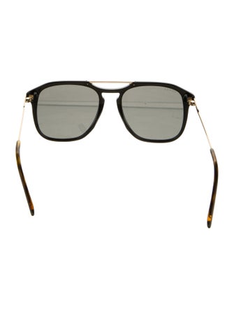Gucci Aviator Tinted Sunglasses