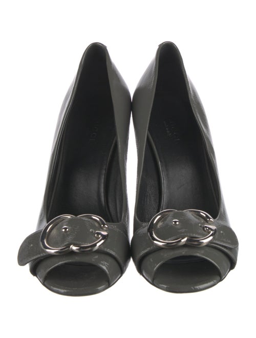 Gucci Double G Logo Patent Leather Pumps