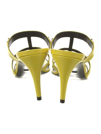 Gucci Horsebit Accent Patent Leather T-Strap Sandals