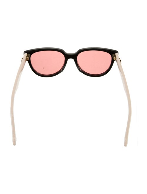 Gucci Oversize Tinted Sunglasses