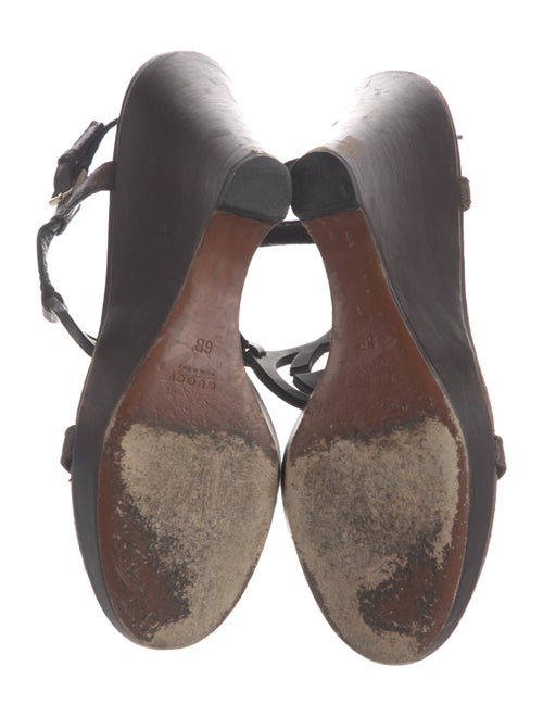 Gucci Interlocking G Logo Leather T-Strap Sandals