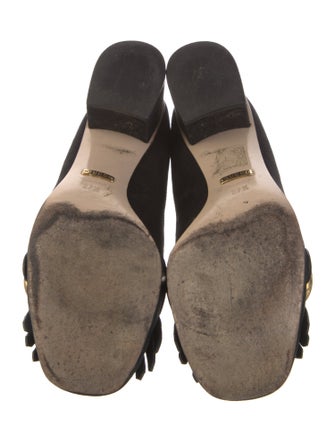 Gucci Double G Logo Suede Pumps