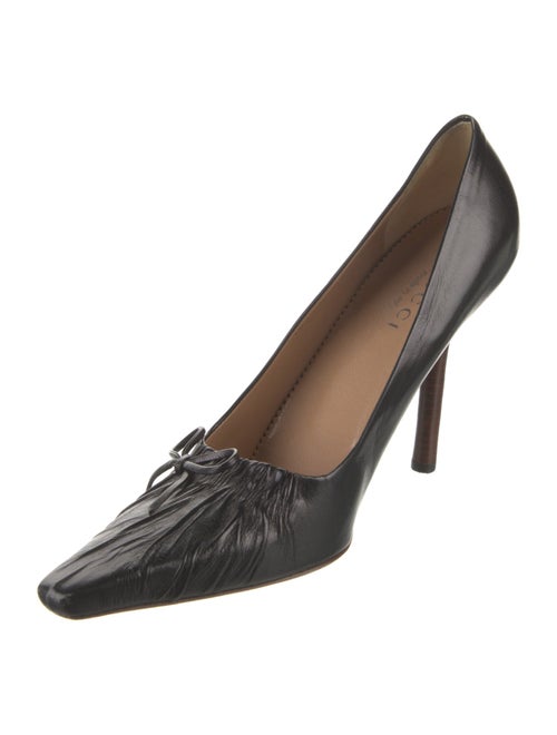 Gucci Leather Pumps