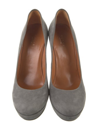 Gucci Suede Pumps