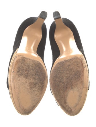 Gucci Horsebit Accent Suede Pumps