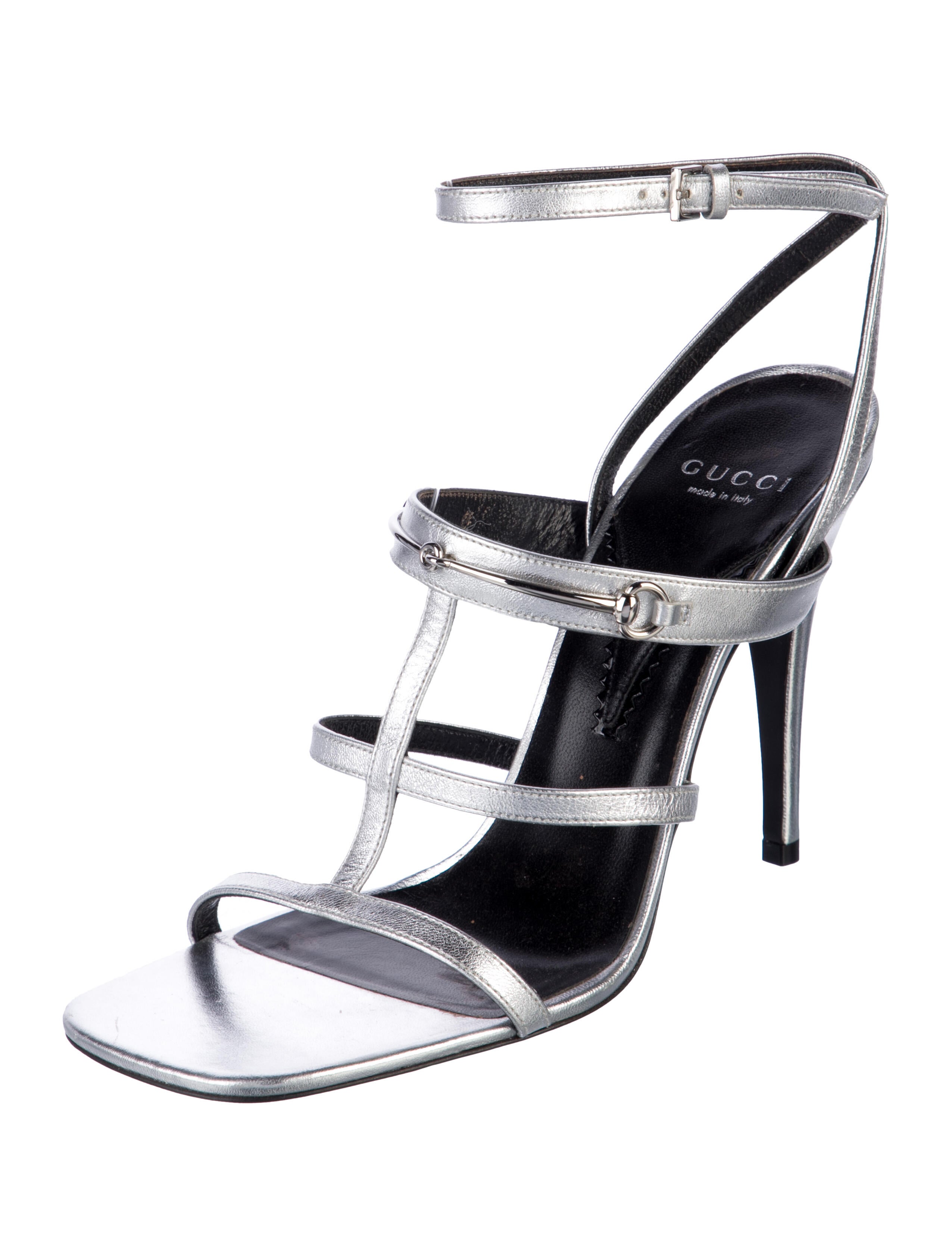 Gucci Leather T-Strap Sandals