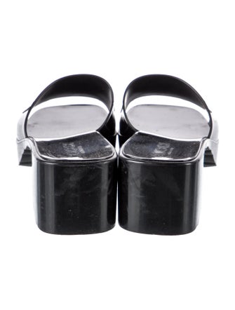 Gucci Rubber Slides