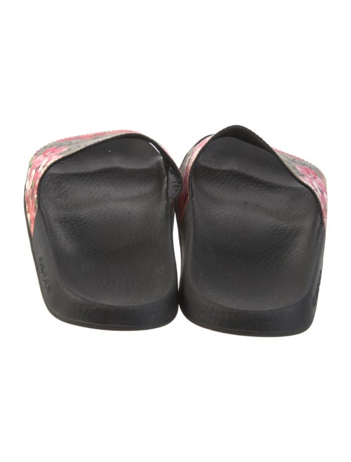 Gucci GG Supreme Slides