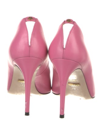 Gucci Double G Logo Leather Pumps