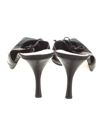 Gucci GG Canvas Canvas Mules