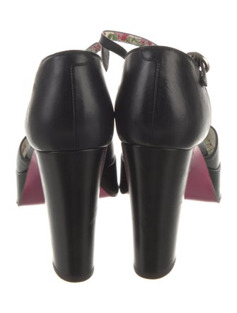 Gucci Leather Crystal Embellishments D'Orsay Pumps