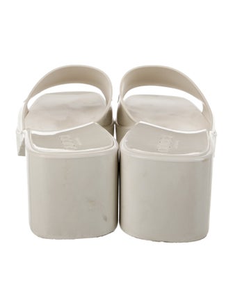 Gucci Rubber Slides