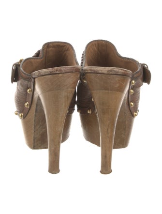 Gucci GG Signature Leather Mules