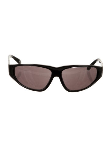 Gucci Sunglasses Cat-Eye Tinted