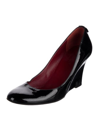 Gucci Interlocking G Logo Patent Leather Pumps
