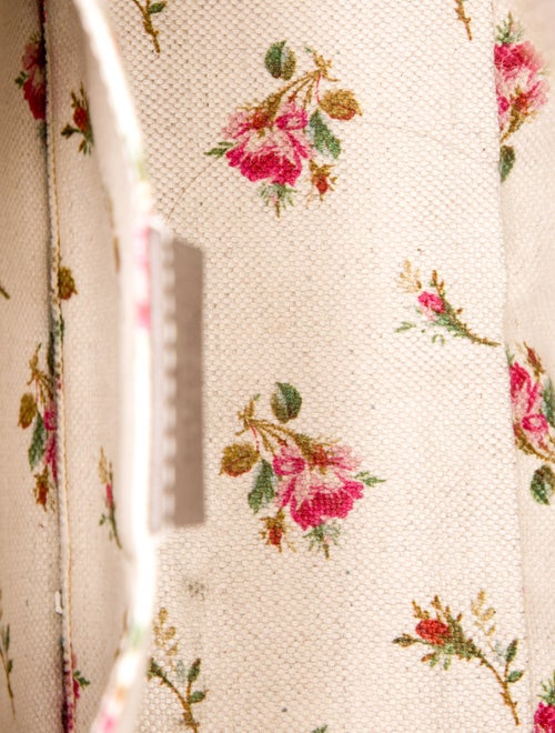 Gucci GG Supreme Shoulder Bag