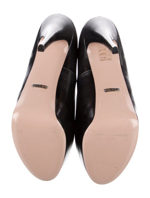 Gucci Leather Pumps