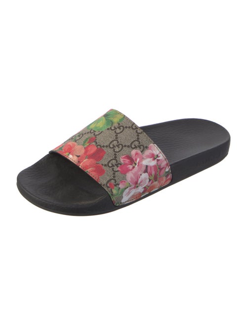 Gucci GG Supreme Slides