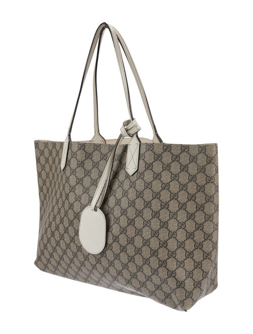 Gucci GG Supreme Reversible Medium