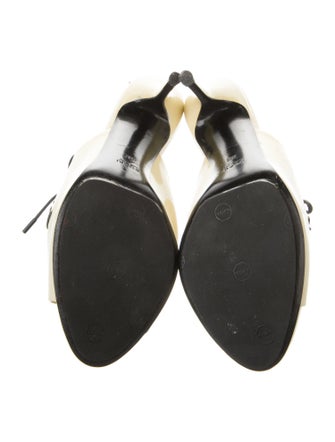 Gucci Patent Leather Slides