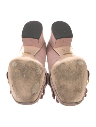 Gucci Double G Logo Suede Pumps