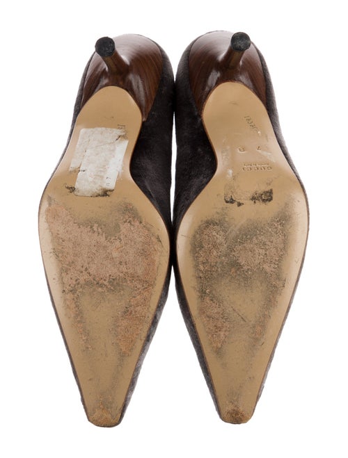 Gucci Velvet Pumps