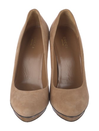 Gucci Bamboo Accent Suede Pumps